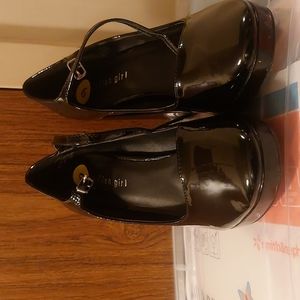 new black patien leather shoes